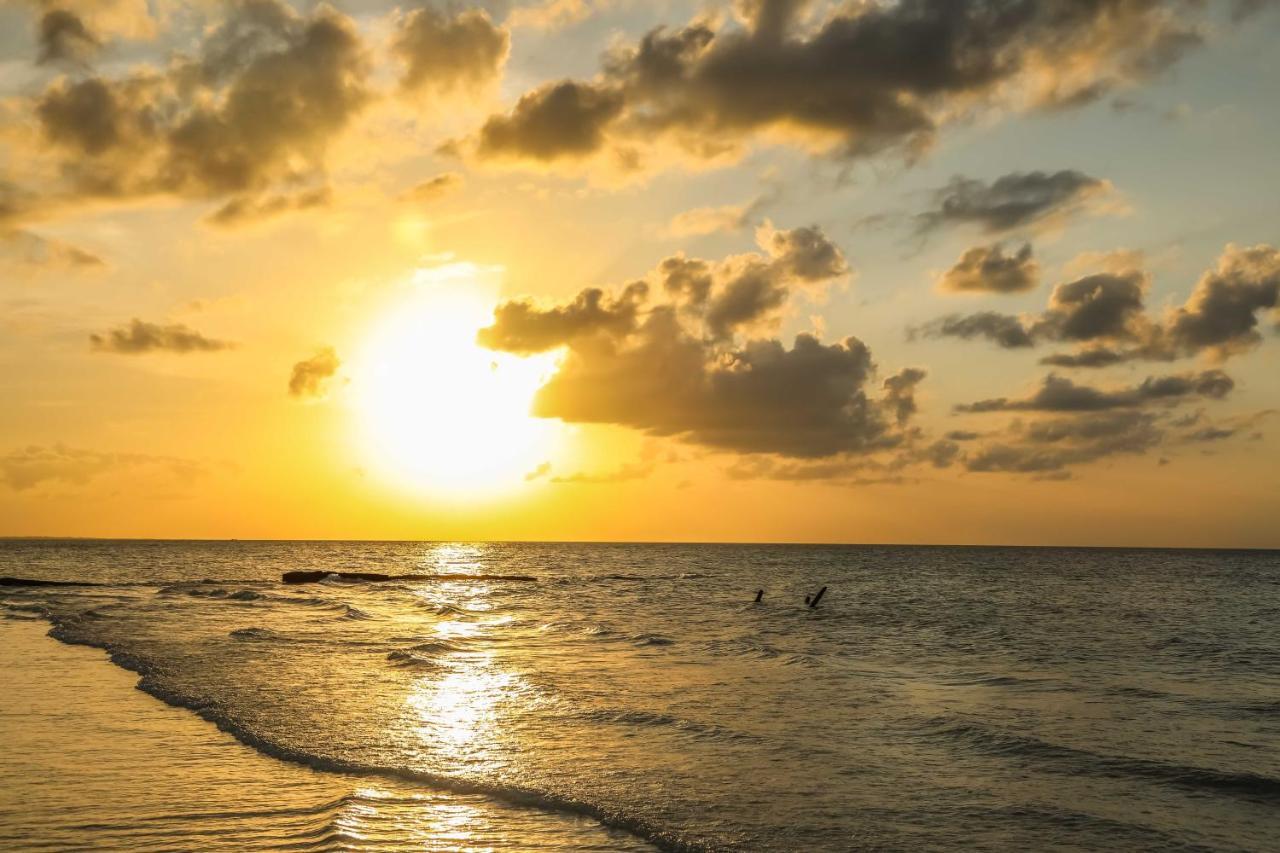 Отель La Casa De Mia Holbox Экстерьер фото