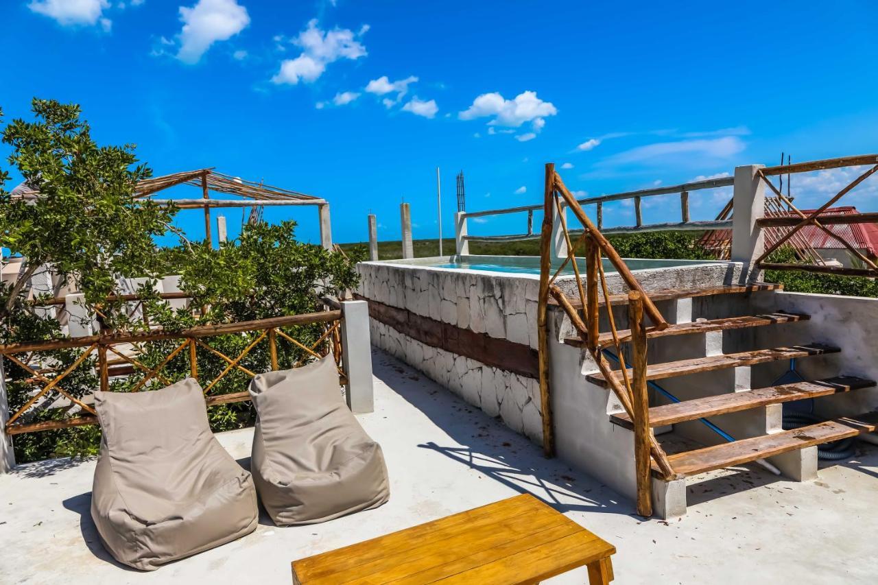 Отель La Casa De Mia Holbox Экстерьер фото